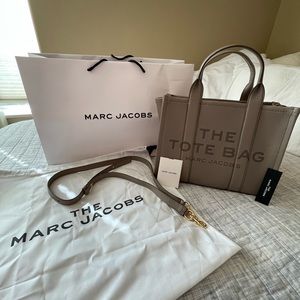 Marc Jacobs The Tote purse